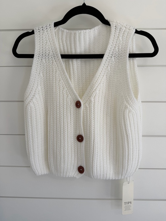 Amazon Tops - White Chunky Knit Button Vest